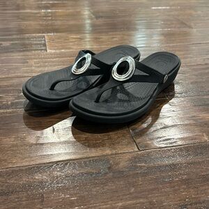 Crocs Wedge Thong Sandal